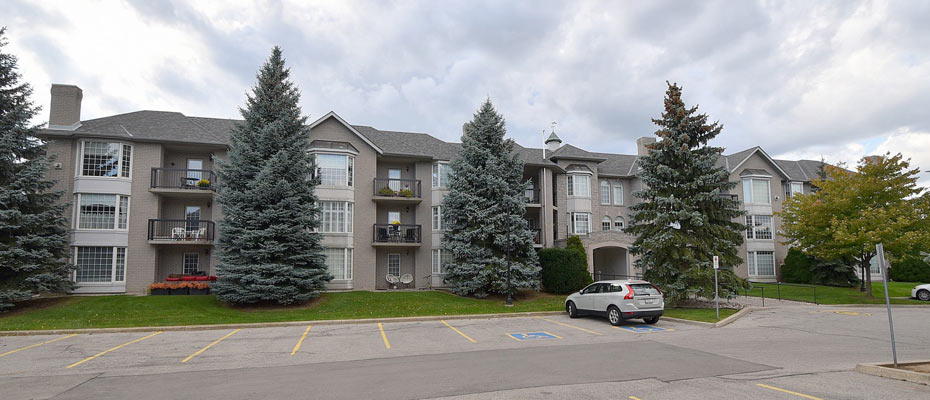 Ancaster Gardens at 970-980-990 Golf Links Road, Ancaster